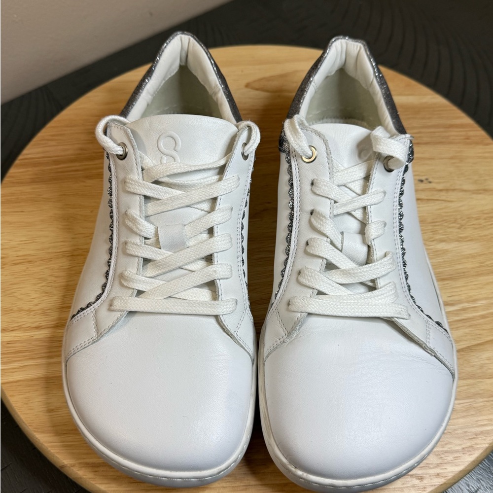 Shapen women’s Feelin Chic Leather Sneaker - Picture 3 of 9